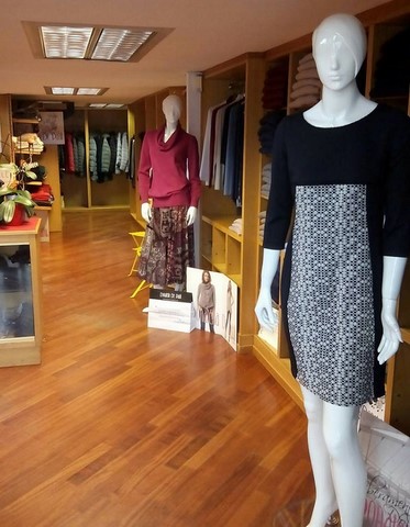 MAGIA Abbigliamento Corso Corsica 1 Torino Tel. 335 6947645