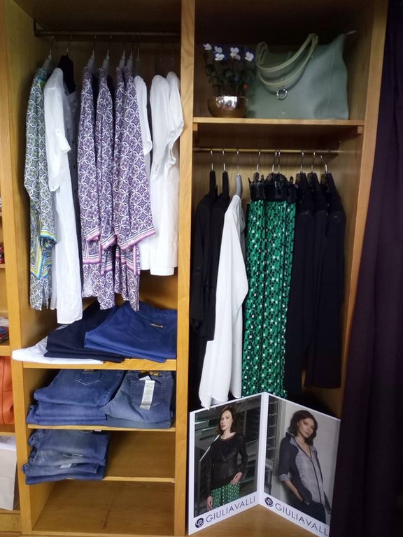 MAGIA Abbigliamento Corso Corsica 1 Torino Tel. 335 6947645