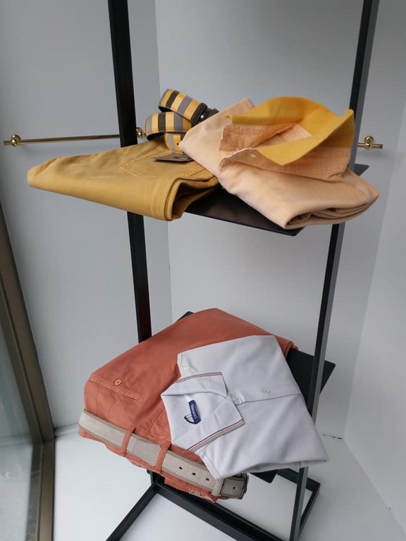 MAGIA Abbigliamento Corso Corsica 1 Torino Tel. 335 6947645