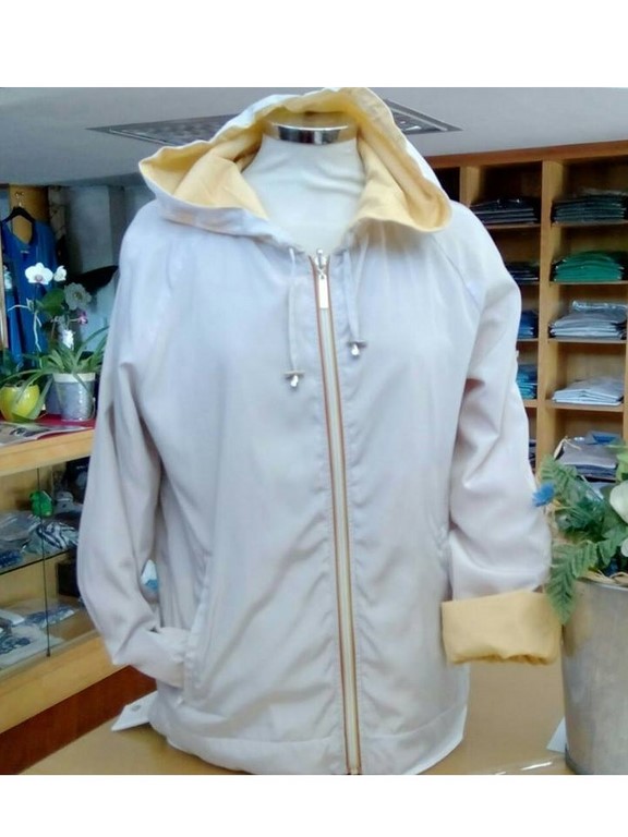 MAGIA Abbigliamento Corso Corsica 1 Torino Tel. 335 6947645