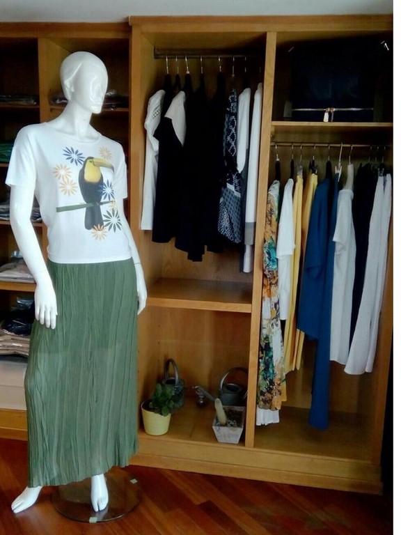 MAGIA Abbigliamento Corso Corsica 1 Torino Tel. 335 6947645