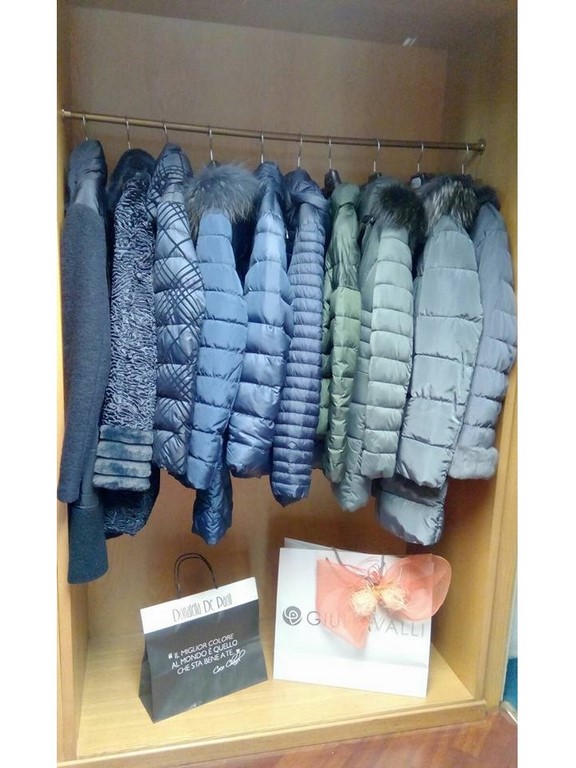 MAGIA Abbigliamento Corso Corsica 1 Torino Tel. 335 6947645